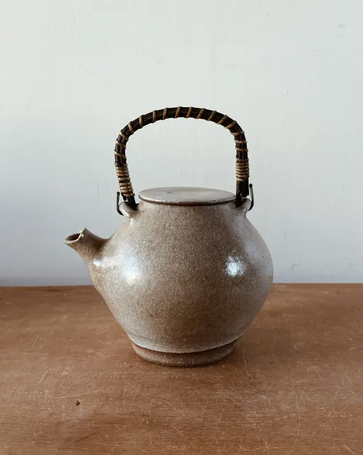T. Wood Ceramic Teapot