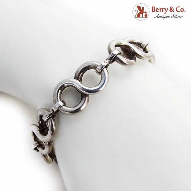 Bold Figure 8 Link Bracelet Sterling Silver 1950 Mexico