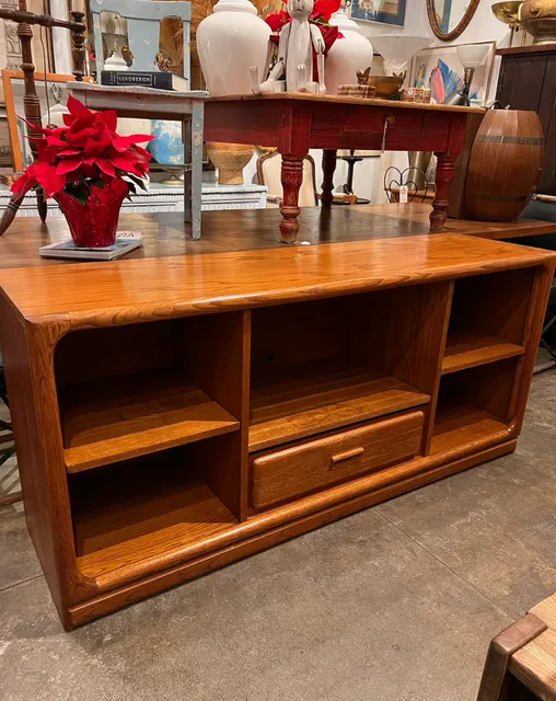 Horizon Expansion | 1980s Oak Console