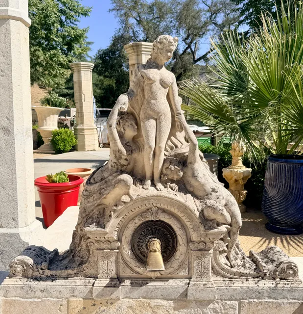 ANTIQUE LIMESTONE FOUNTAIN - Ref: LBA.1025