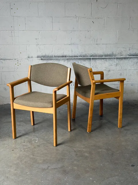 Høng Stolefabrik Beech Wood Upholstered Dining Armchairs Set of 2 Danish Vintage 1990s