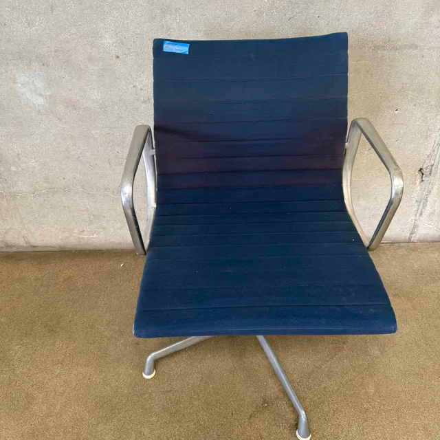 1980 Herman Miller Eames Aluminum Group Low Back Office Chair #2