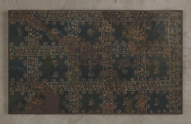 PERUVIAN TEXTILE WITH MONKEY MOTIF, CHANCAY CULTURE 900-1100AD