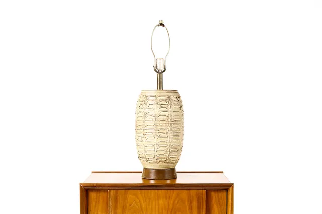 #2224 — Mid Century Vintage Table Lamp — Bob Kinzie for Affiliated Craftsmen — Textured Surface — Light Gray Glaze
