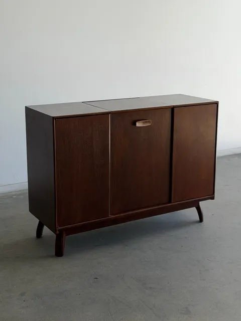 Vanity Dresser by Mount Airy Furniture